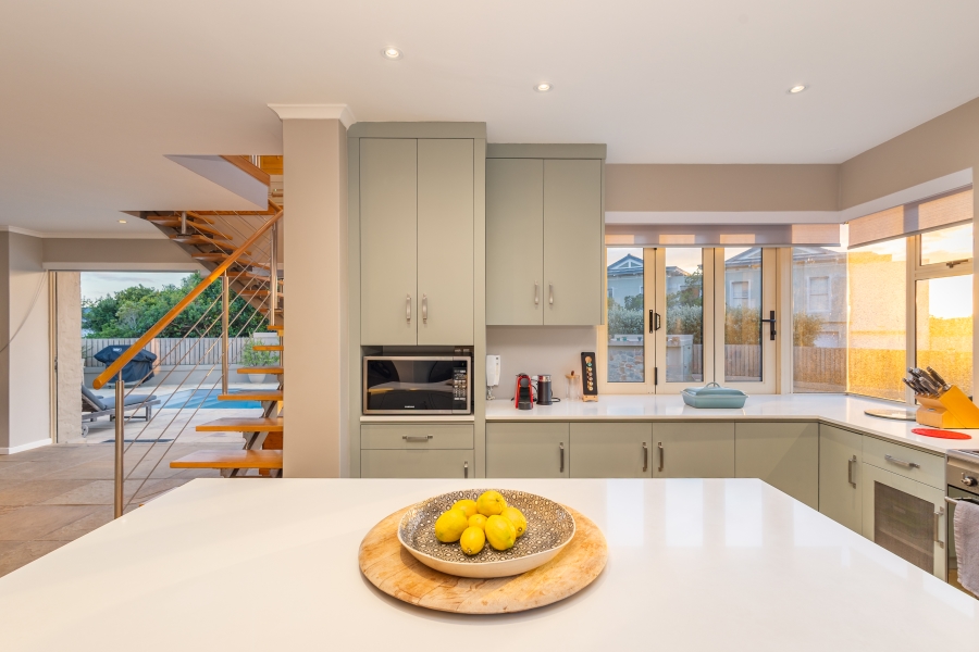 5 Bedroom Property for Sale in Whale Rock Beach Western Cape